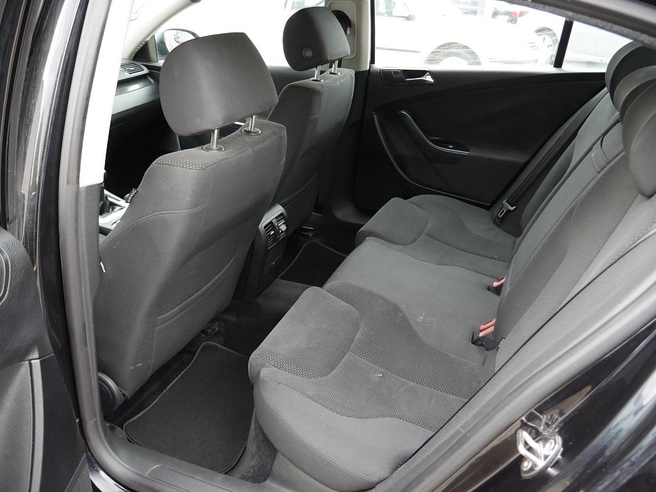 Volkswagen Passat 1.9 TDi 