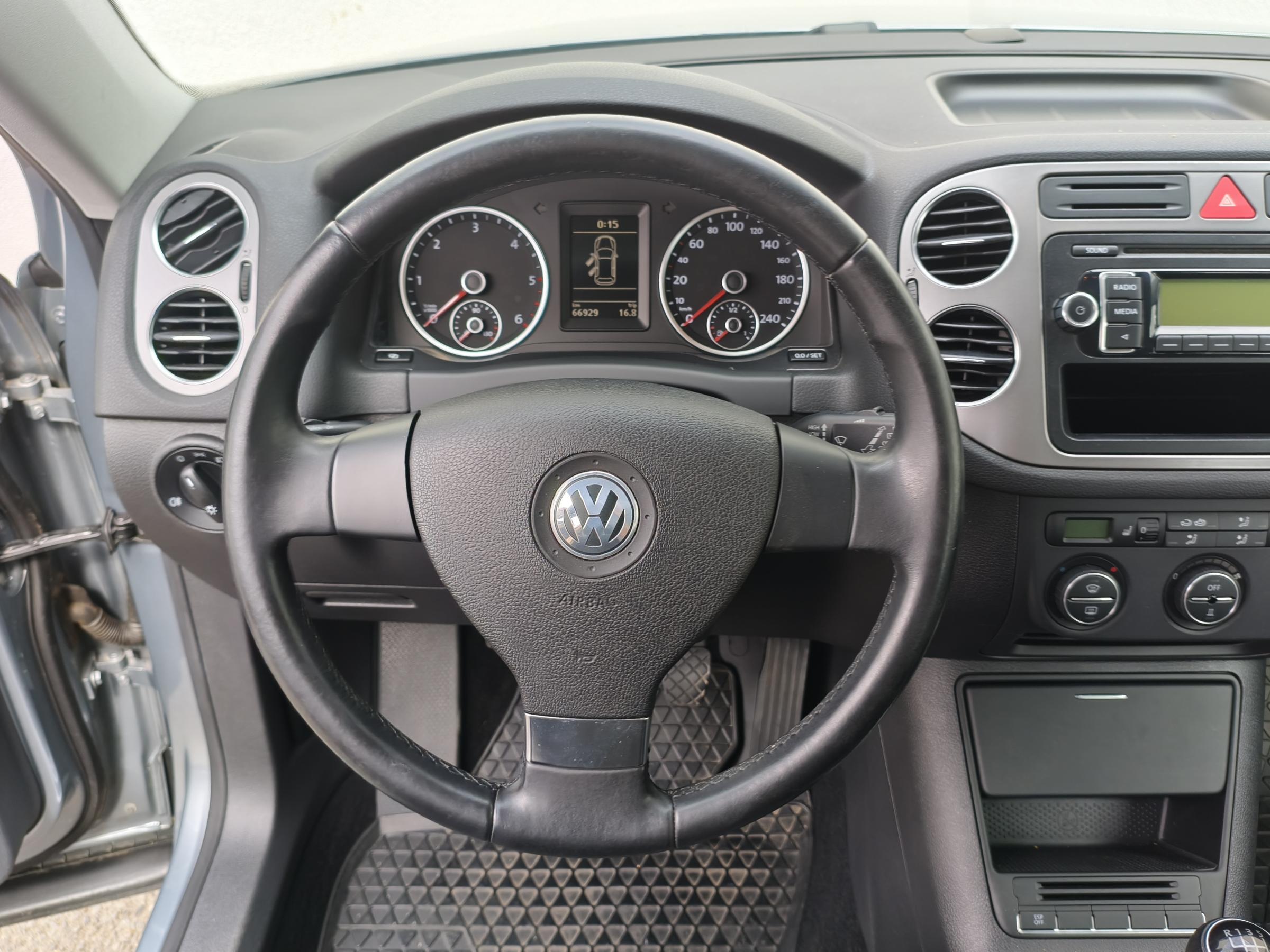 Volkswagen Tiguan, 2009 - pohled č. 10