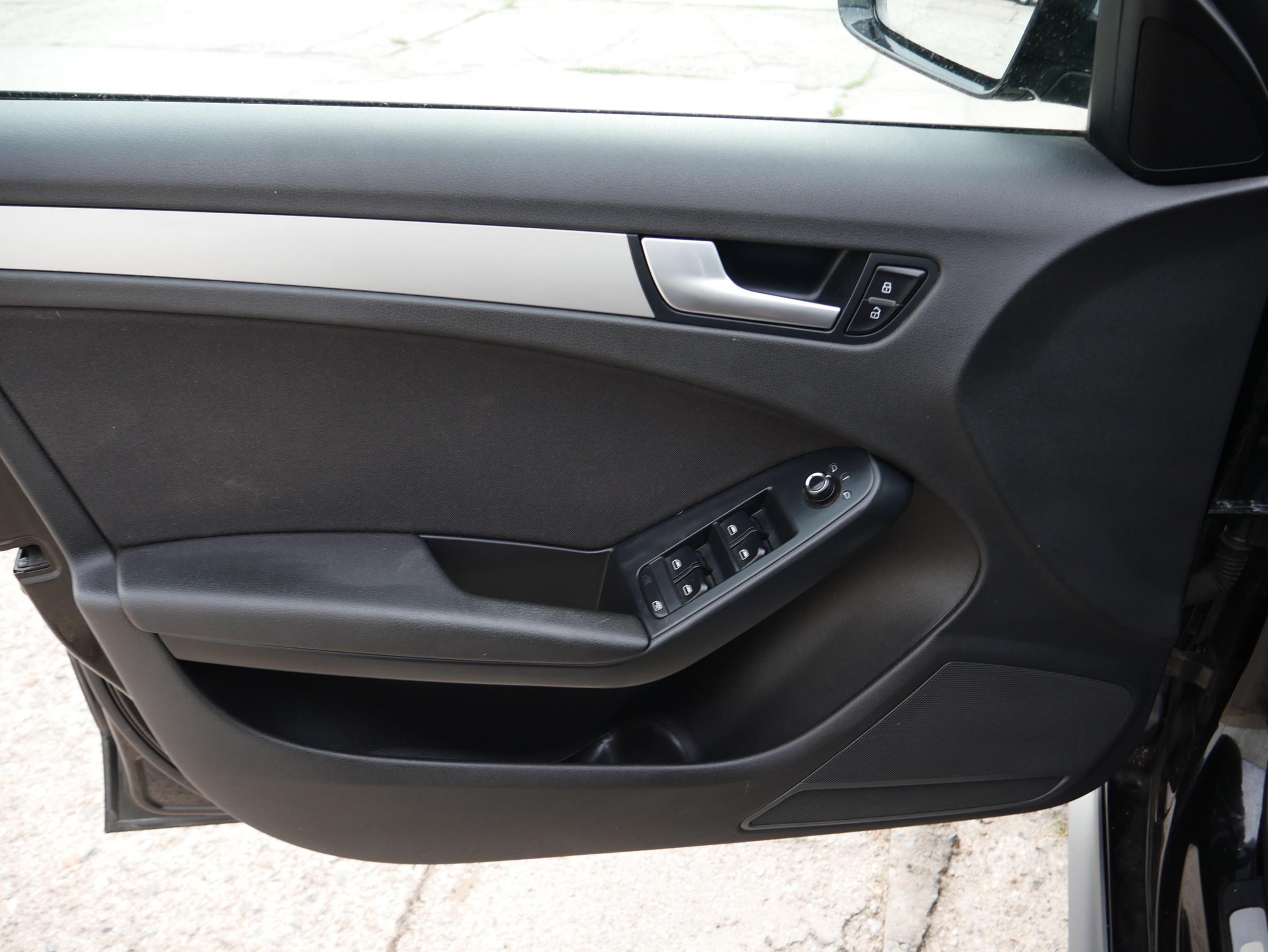 Audi A4 Allroad, 2011 - pohled č. 19