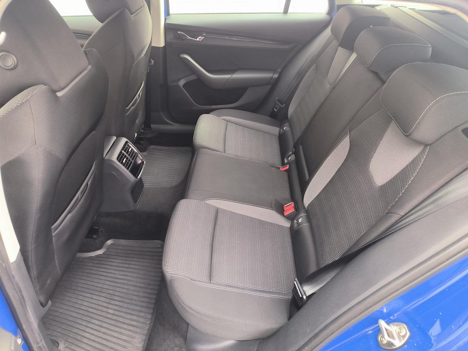 Škoda Octavia IV 1.5 TSi Ambition Plus