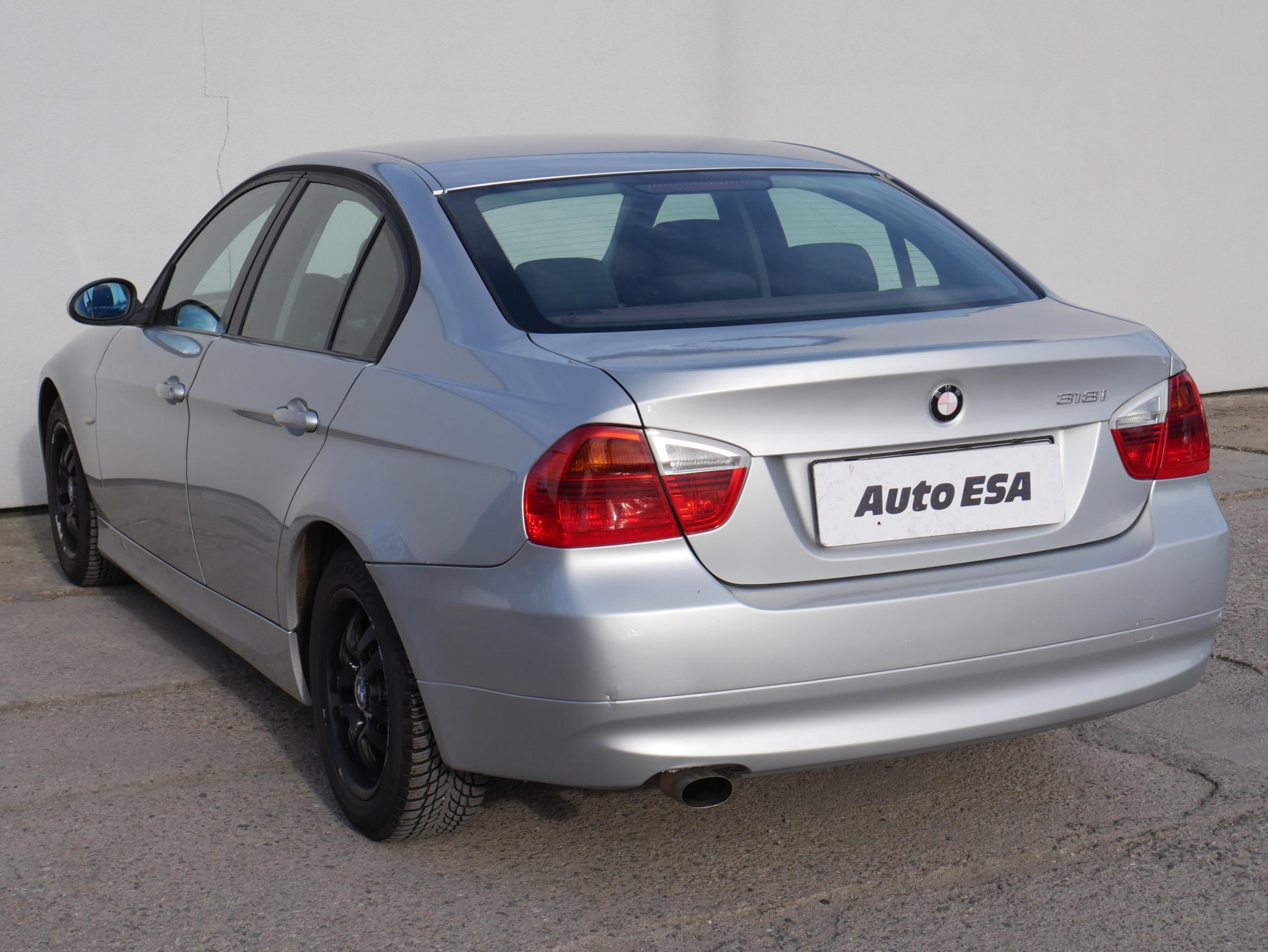 BMW Řada 3, 2005 - pohled č. 4