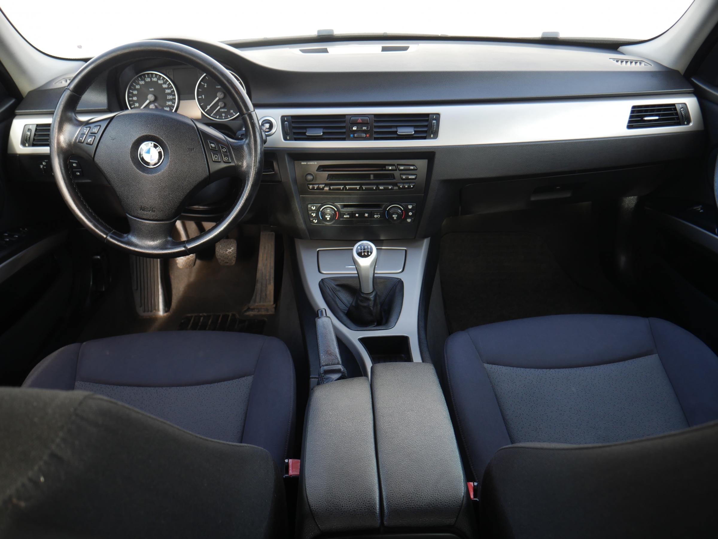 BMW Řada 3, 2005 - pohled č. 8