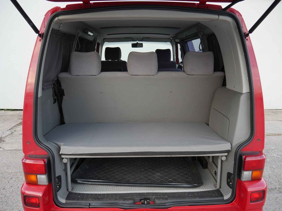 Volkswagen Multivan 2.5TDi 