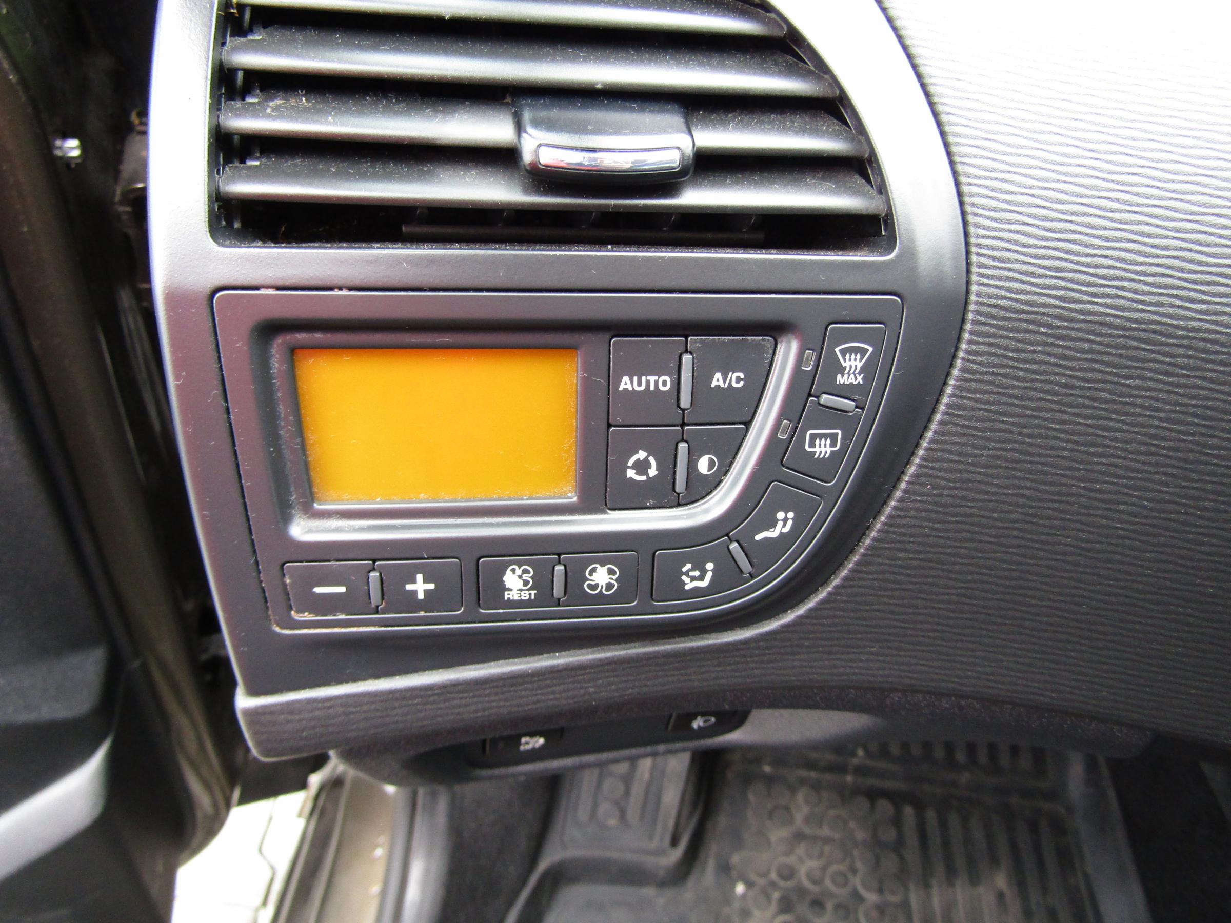 Citroën C4 Picasso, 2011 - pohled č. 13