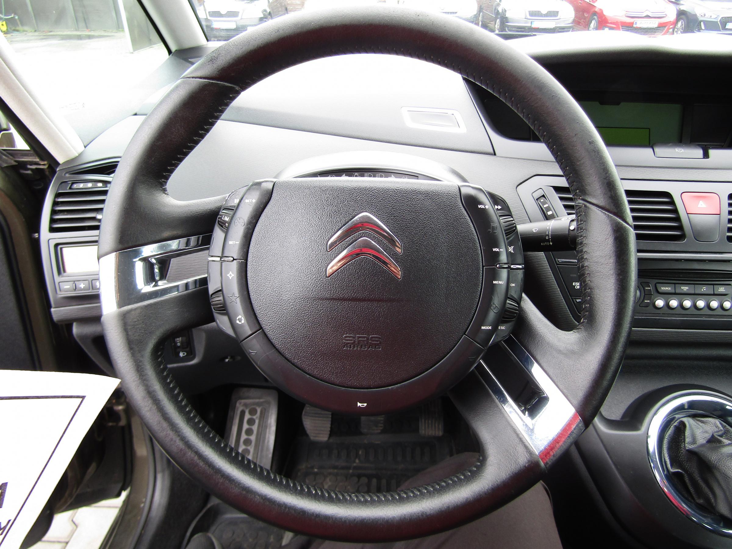 Citroën C4 Picasso, 2011 - pohled č. 17