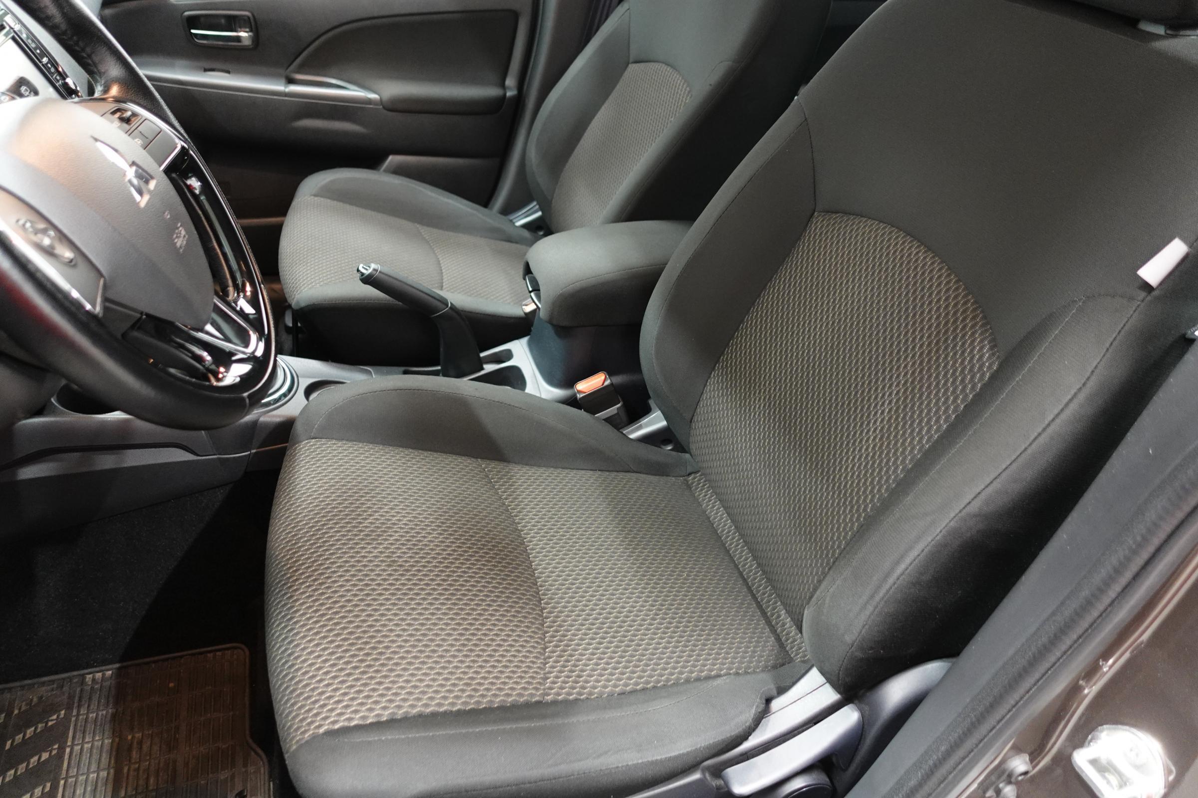 Mitsubishi ASX, 2016 - pohled č. 9