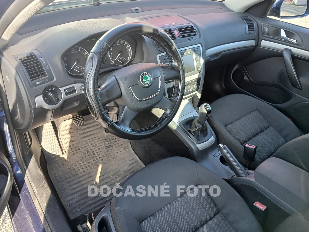 Škoda Octavia II 1.6MPi Elegance