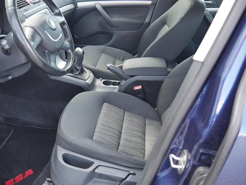Škoda Octavia II 1.6MPi Elegance