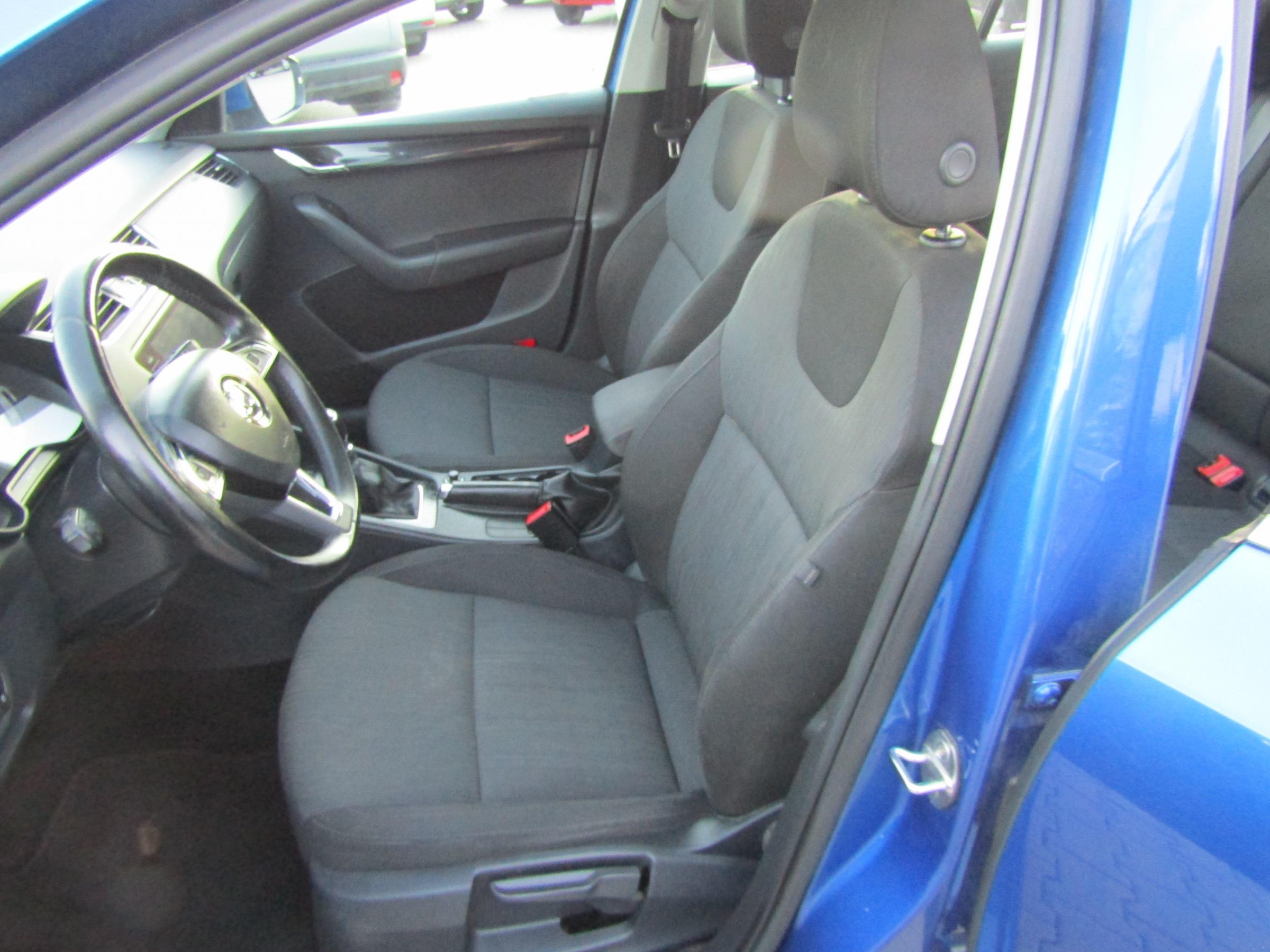 Škoda Octavia III, 2017 - pohled č. 9