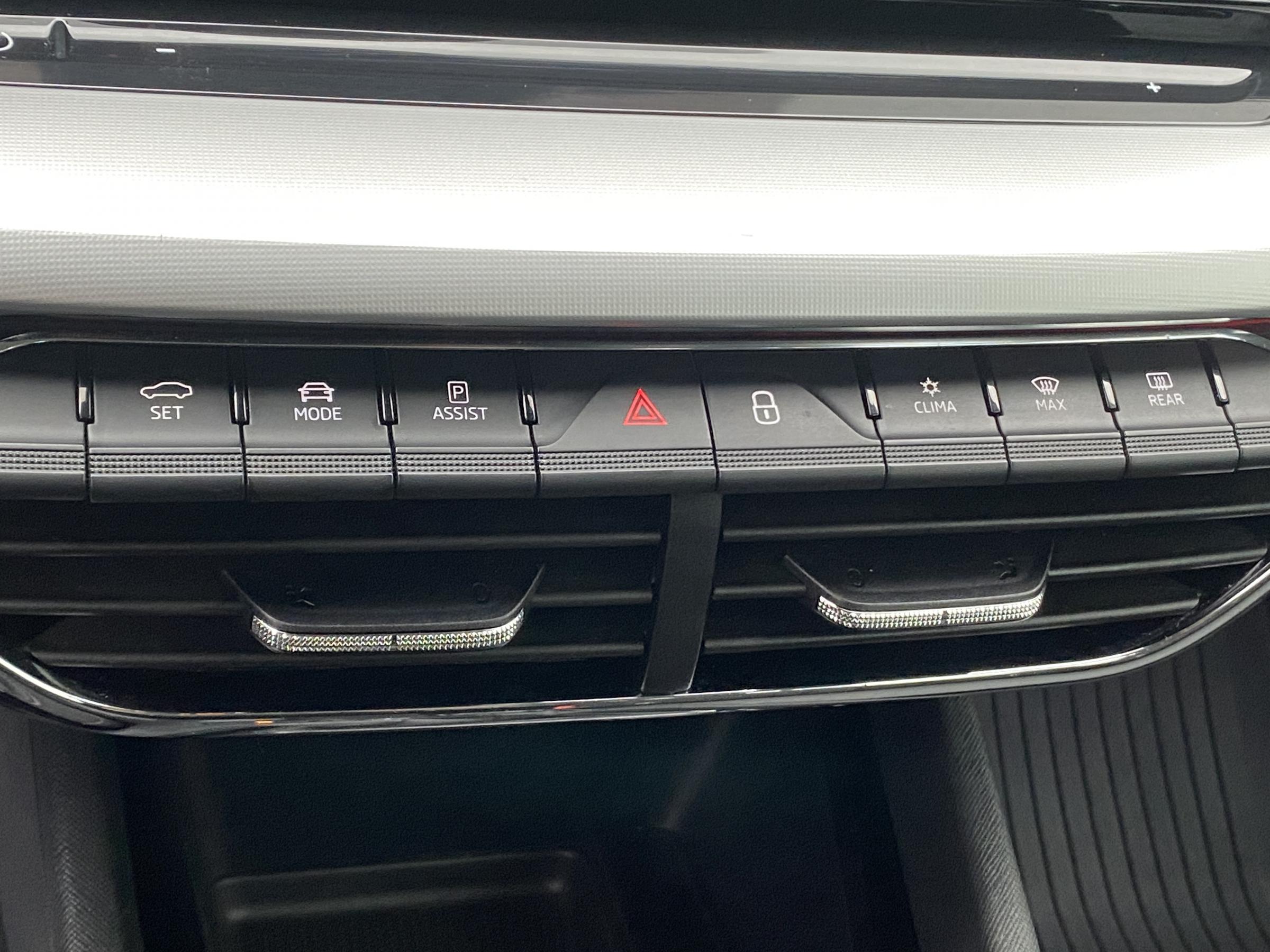 Škoda Octavia IV, 2021 - pohled č. 14