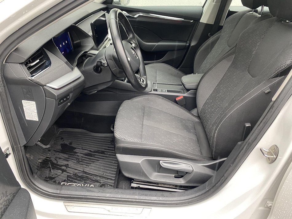 Škoda Octavia IV 1.5 TSi Style