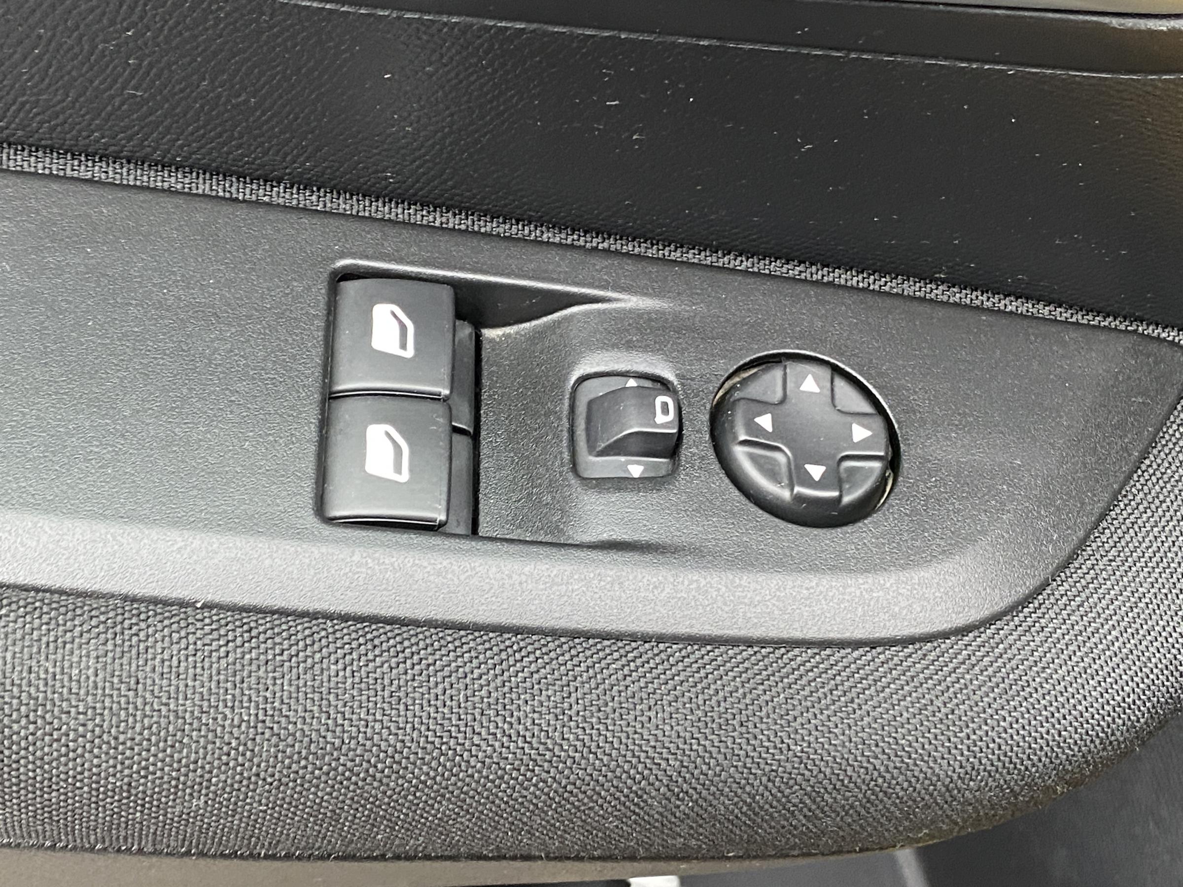 Peugeot 208, 2020 - pohled č. 11