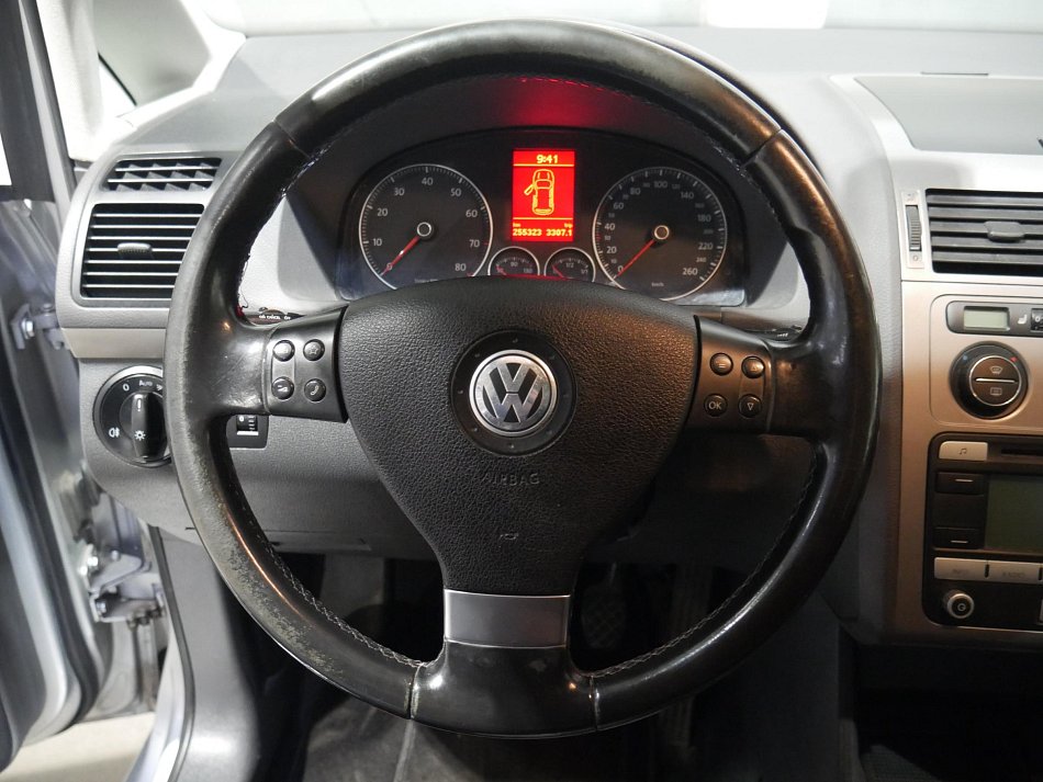 Volkswagen Touran 1.4TSi 