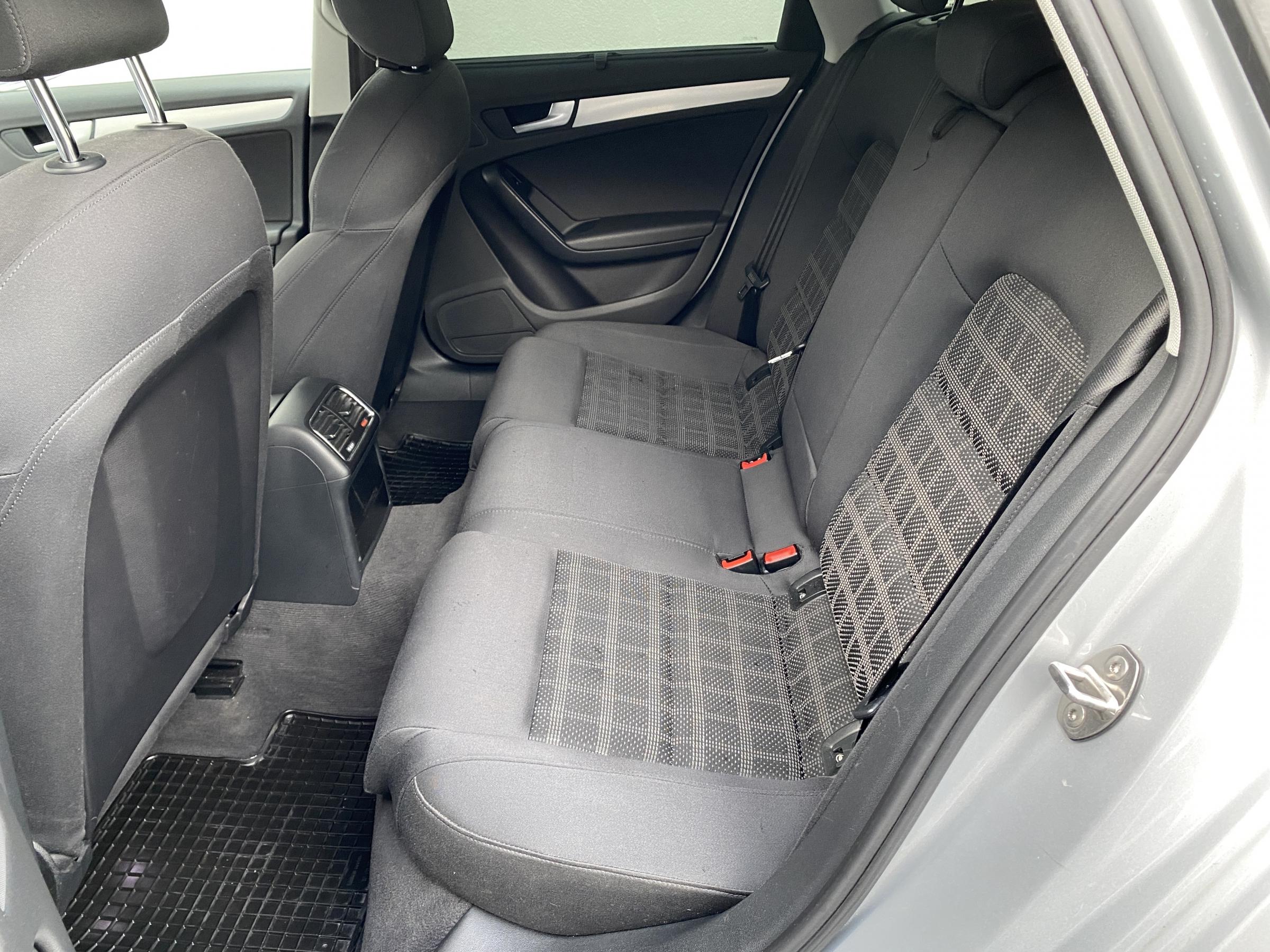 Audi A4, 2011 - pohled č. 10