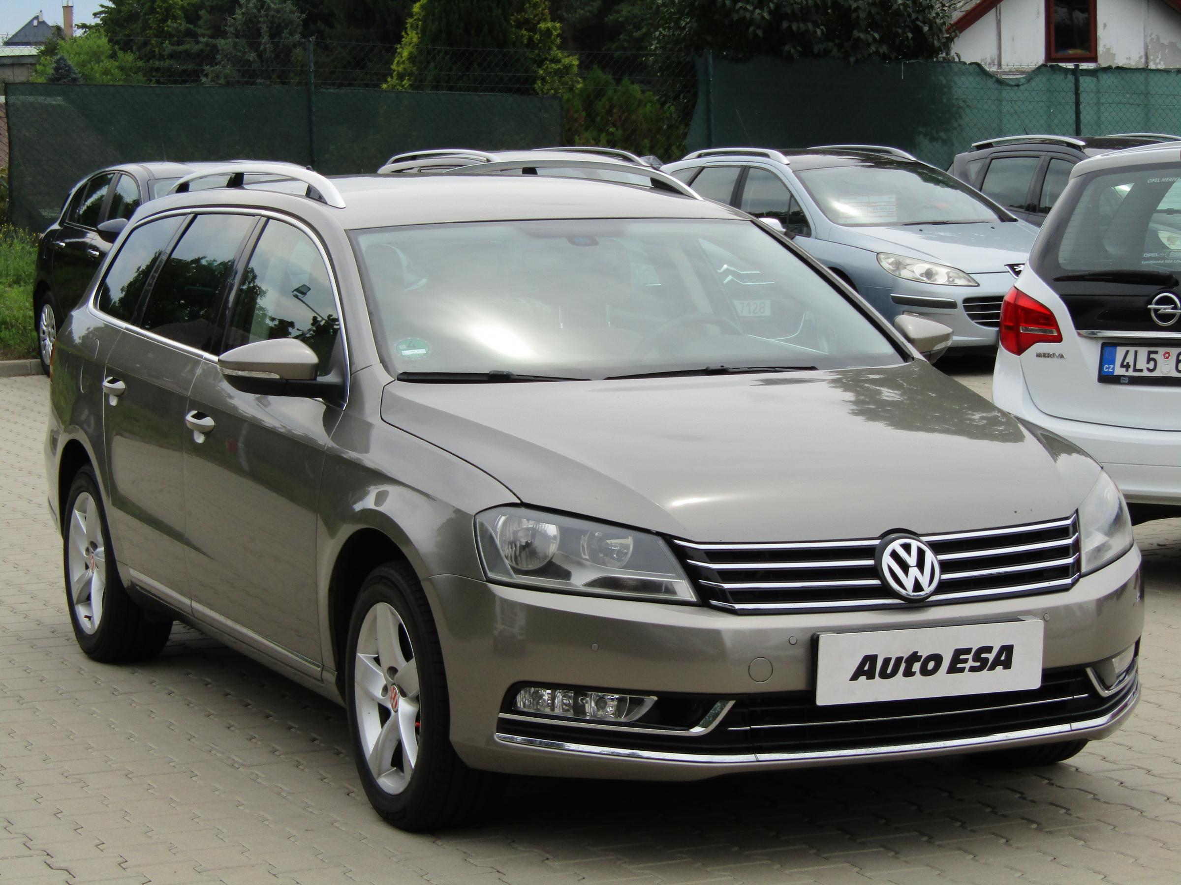 Volkswagen Passat, 2012 - celkový pohled