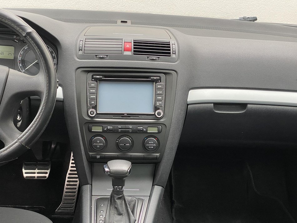 Škoda Octavia II 1.6 MPi Ambition