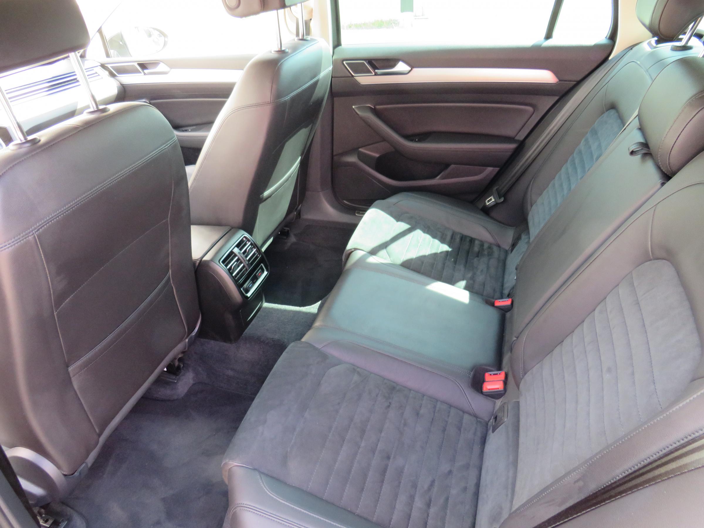 Volkswagen Passat, 2017 - pohled č. 11