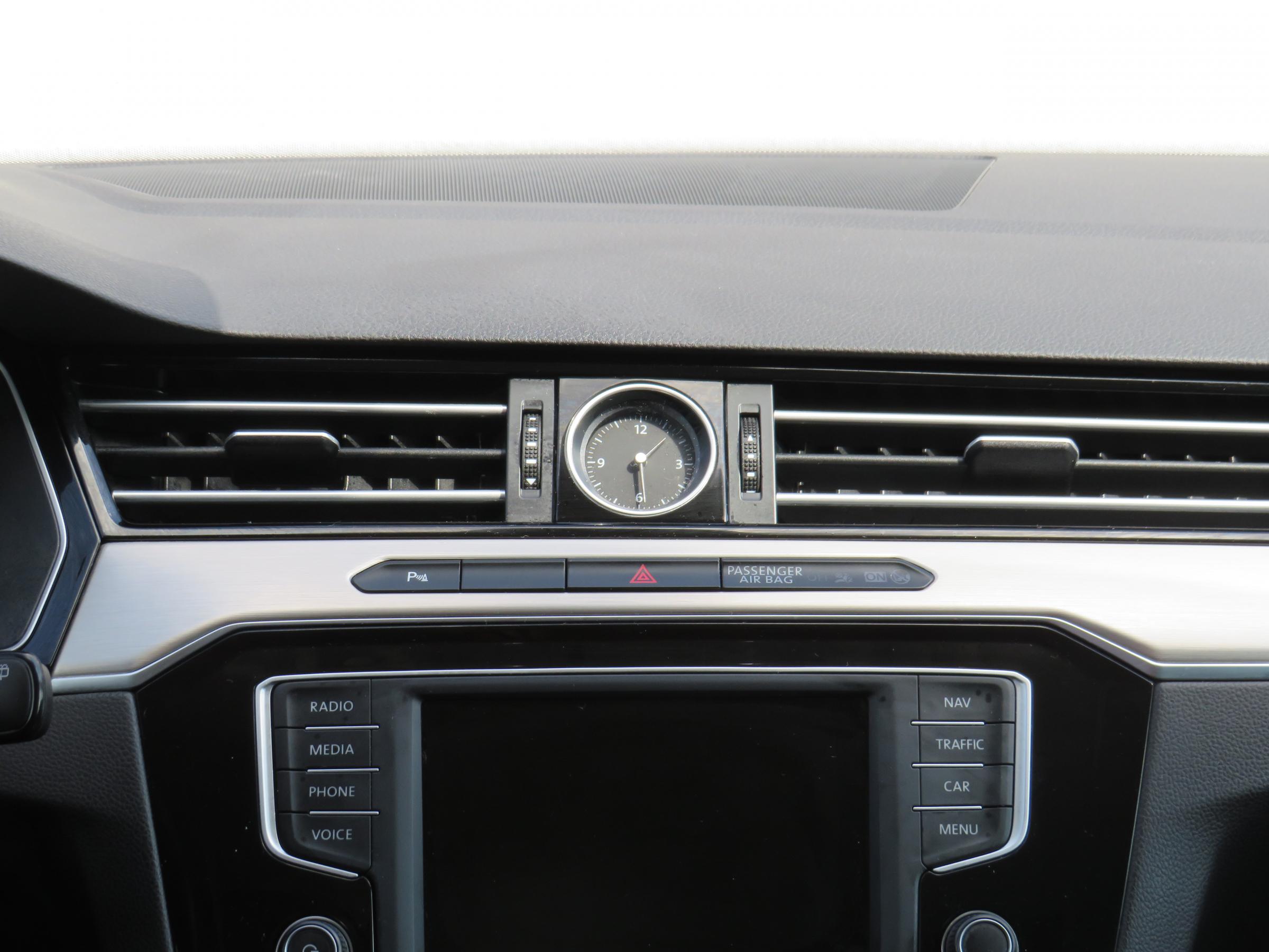 Volkswagen Passat, 2017 - pohled č. 9