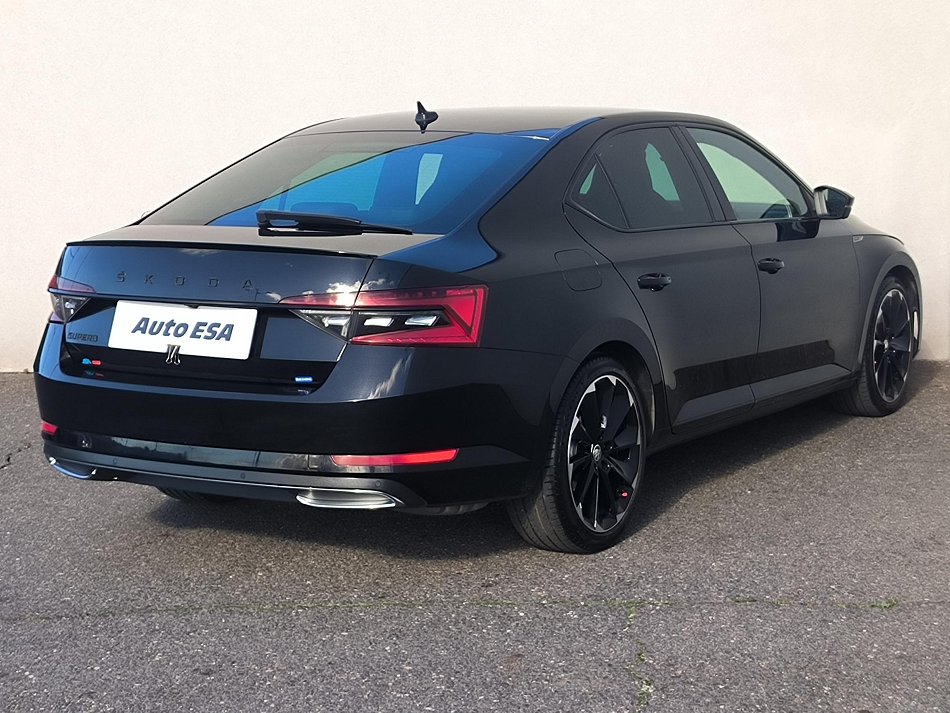 Škoda Superb III 2.0 TSI SportLine