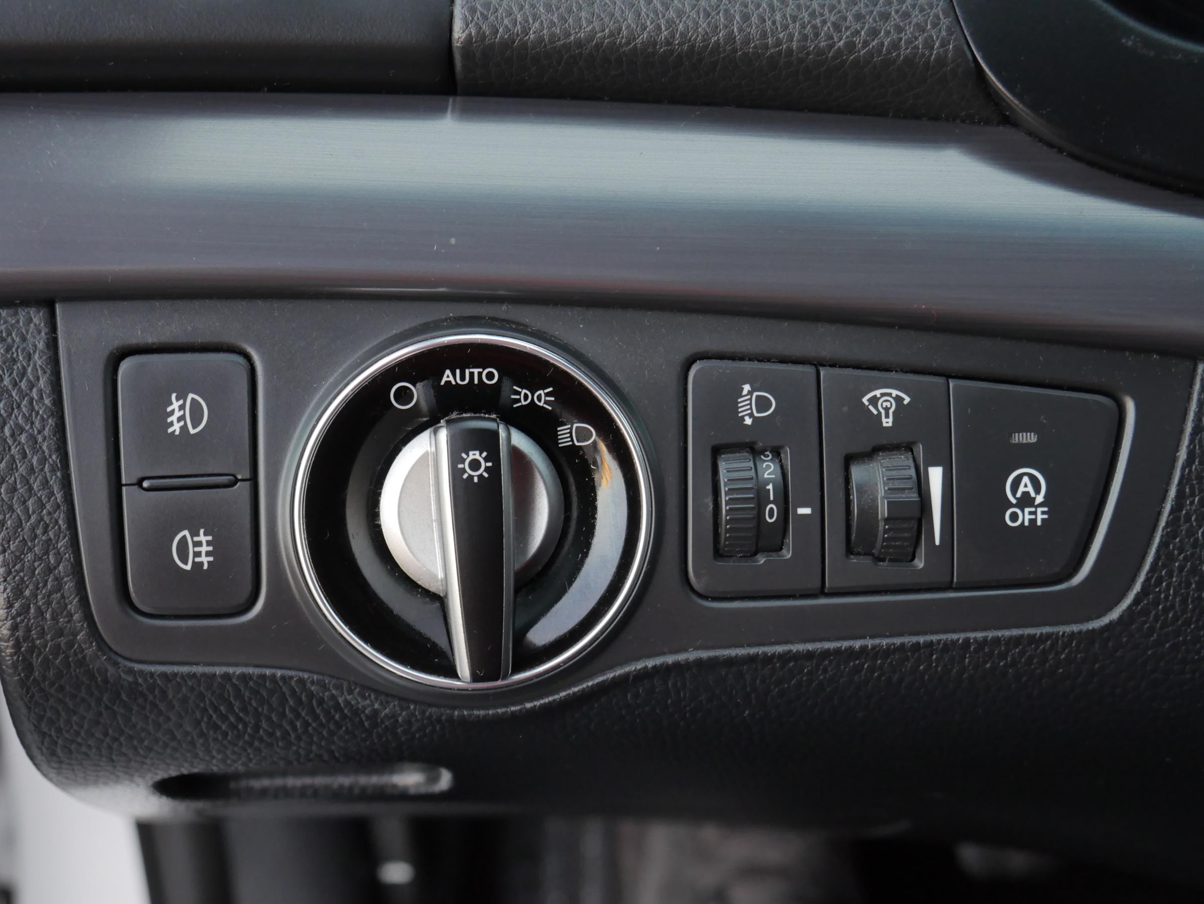 Hyundai i40, 2018 - pohled č. 20