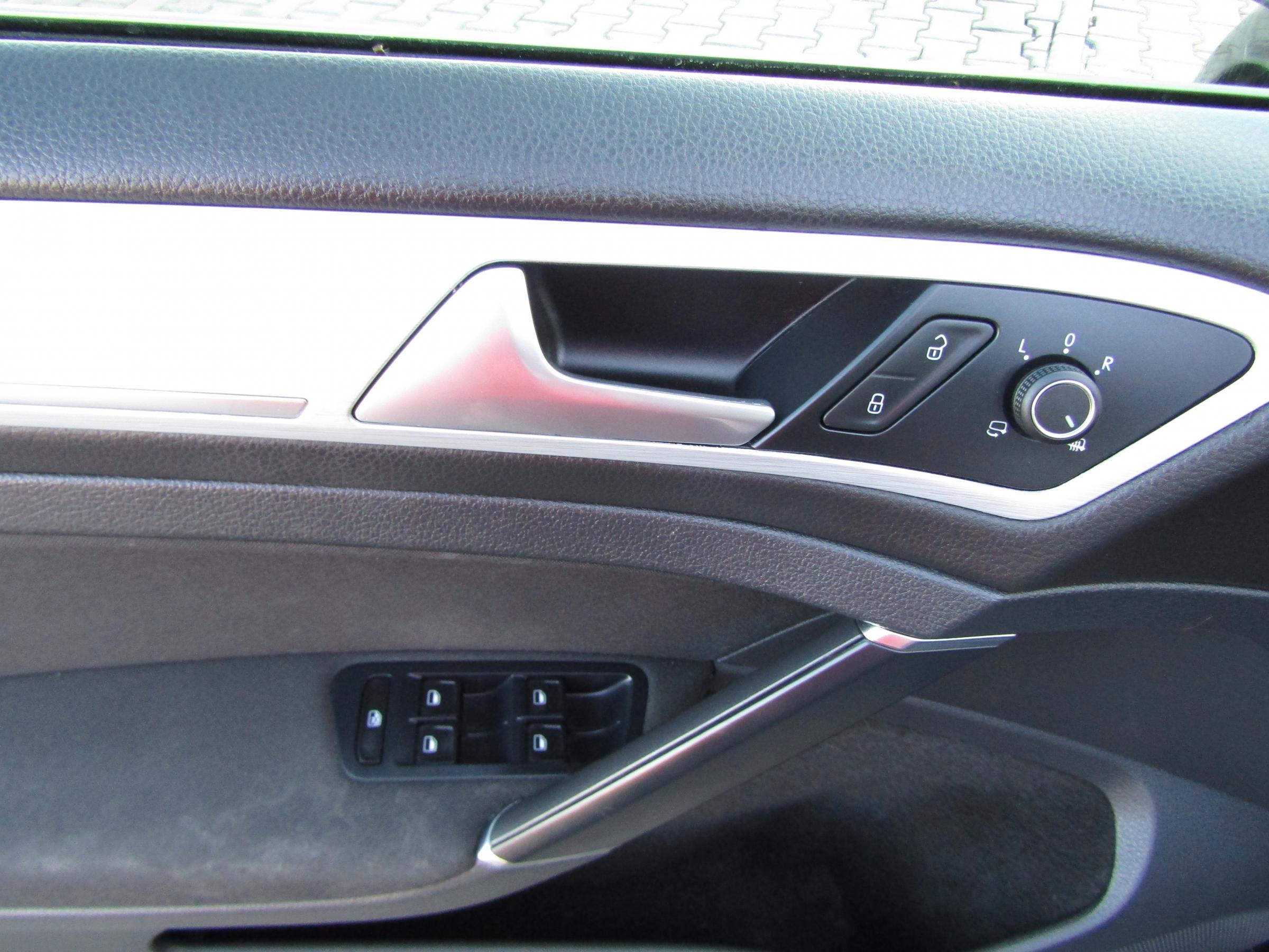 Volkswagen Golf, 2015 - pohled č. 11