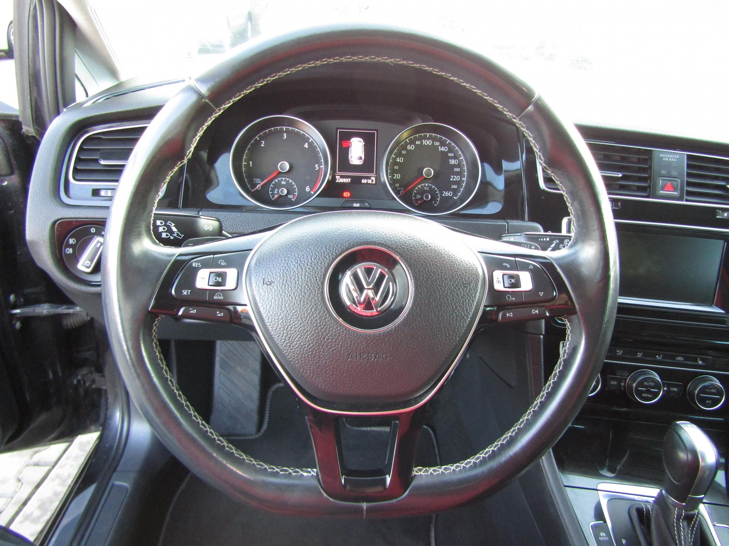 Volkswagen Golf, 2015 - pohled č. 18