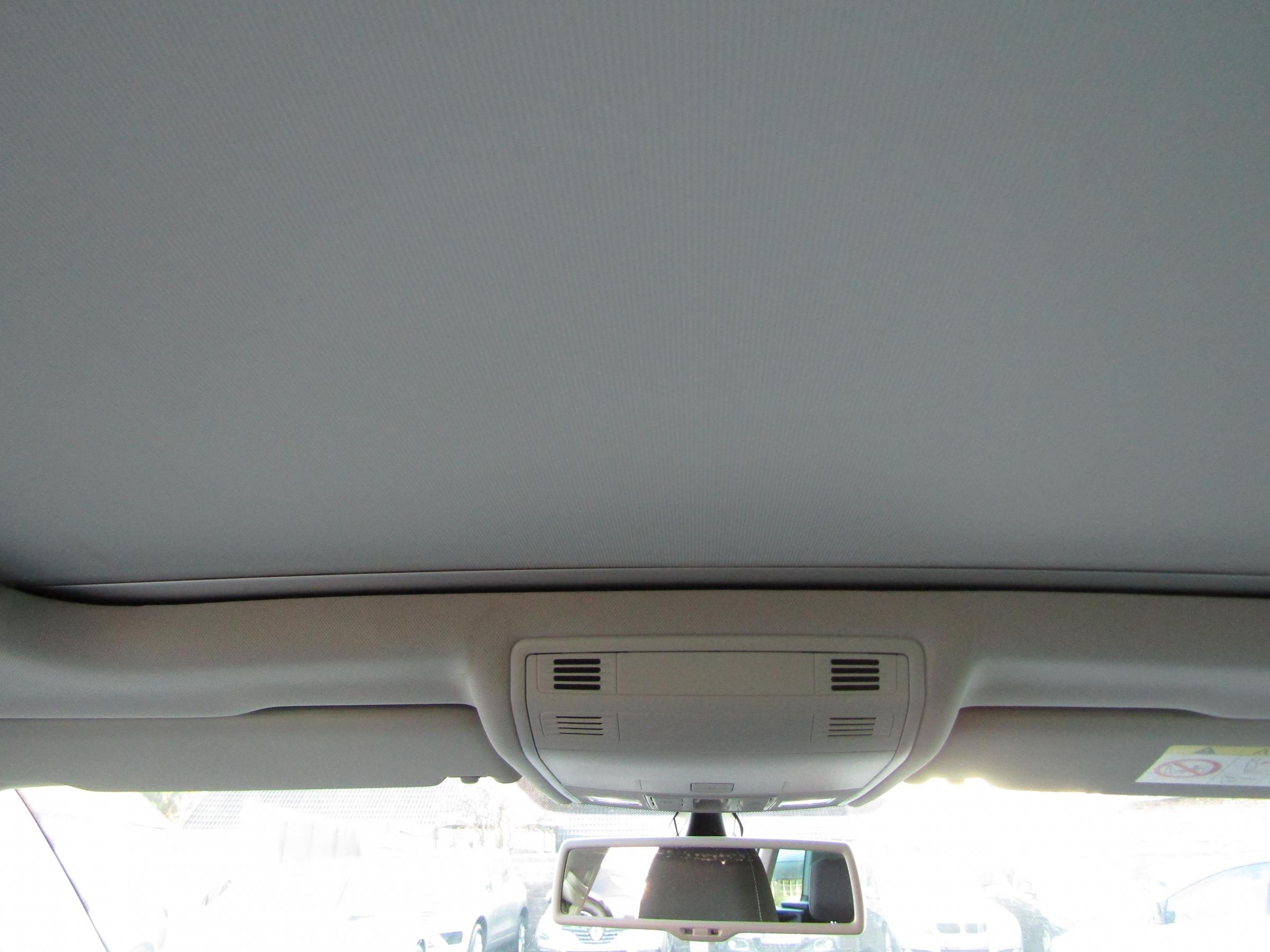 Volkswagen Golf, 2015 - pohled č. 19