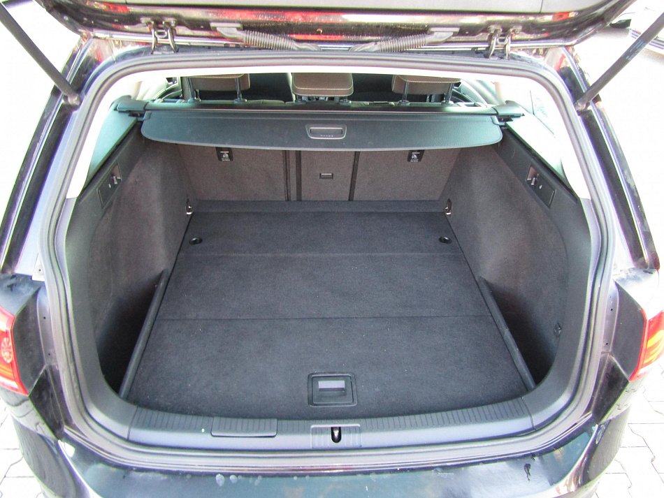 Volkswagen Golf 2.0 TDi 