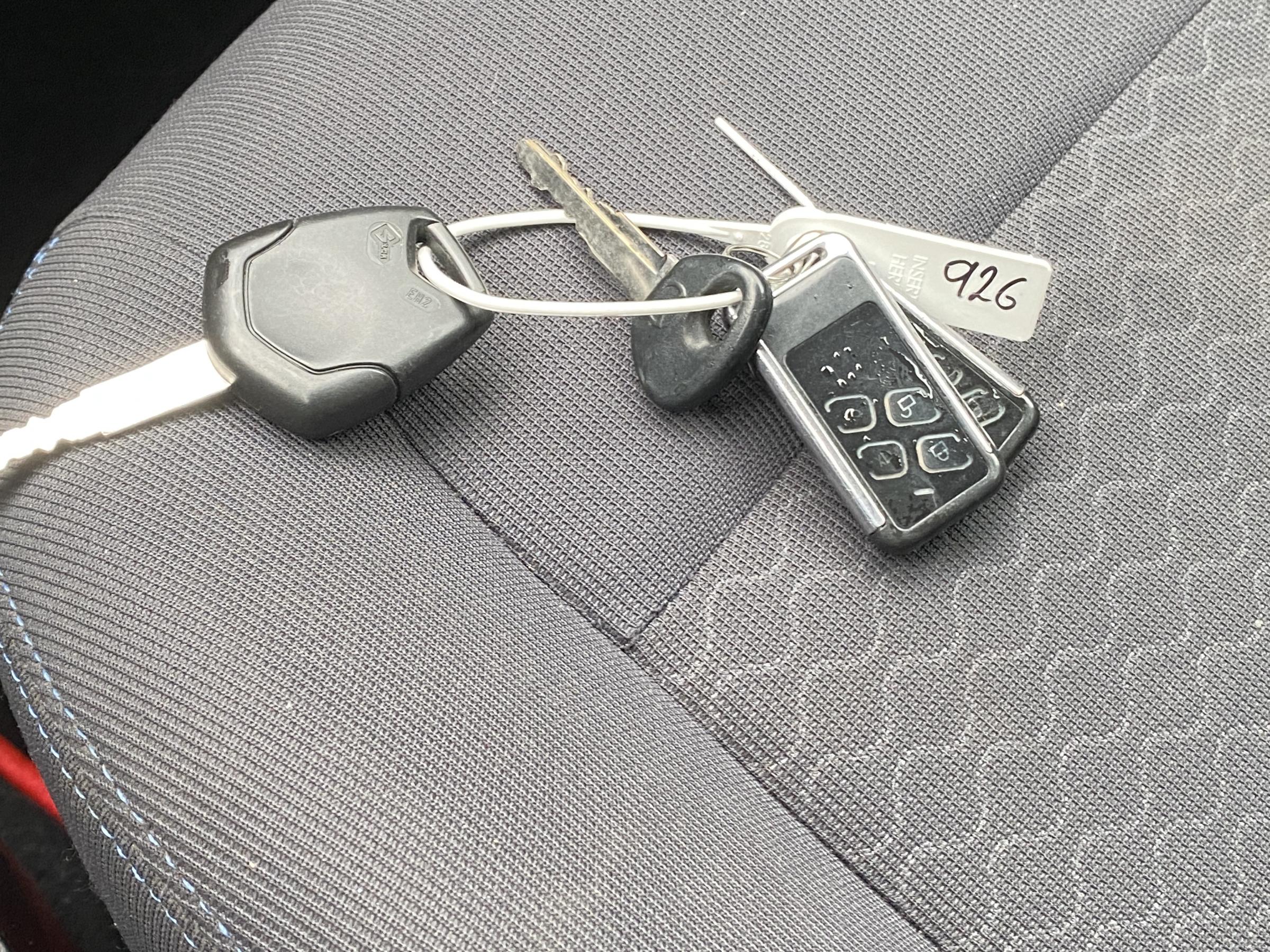 Mazda 2, 2004 - pohled č. 12