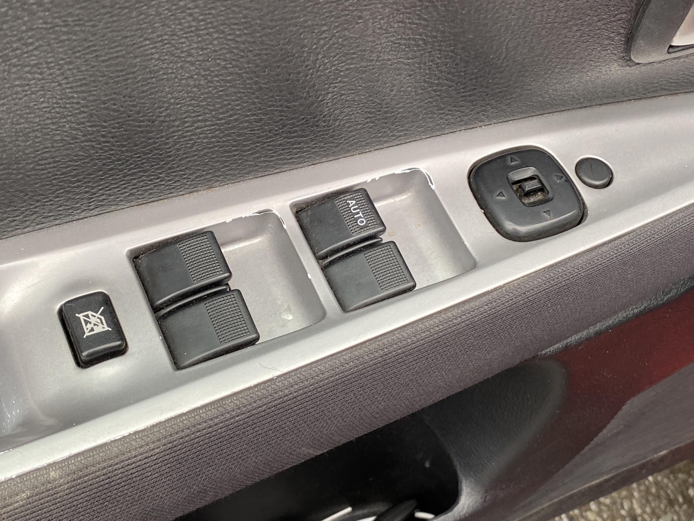 Mazda 2, 2004 - pohled č. 8