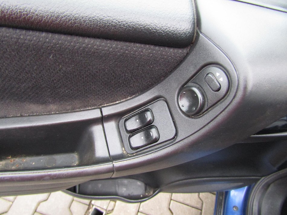 Opel Zafira 1.8 i  7míst