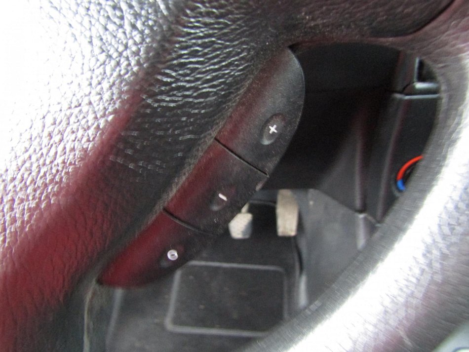 Opel Zafira 1.8 i  7míst