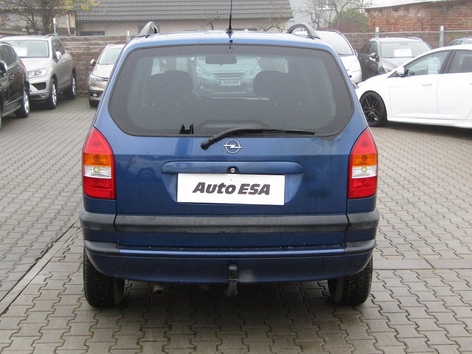 Opel Zafira 1.8 i  7míst