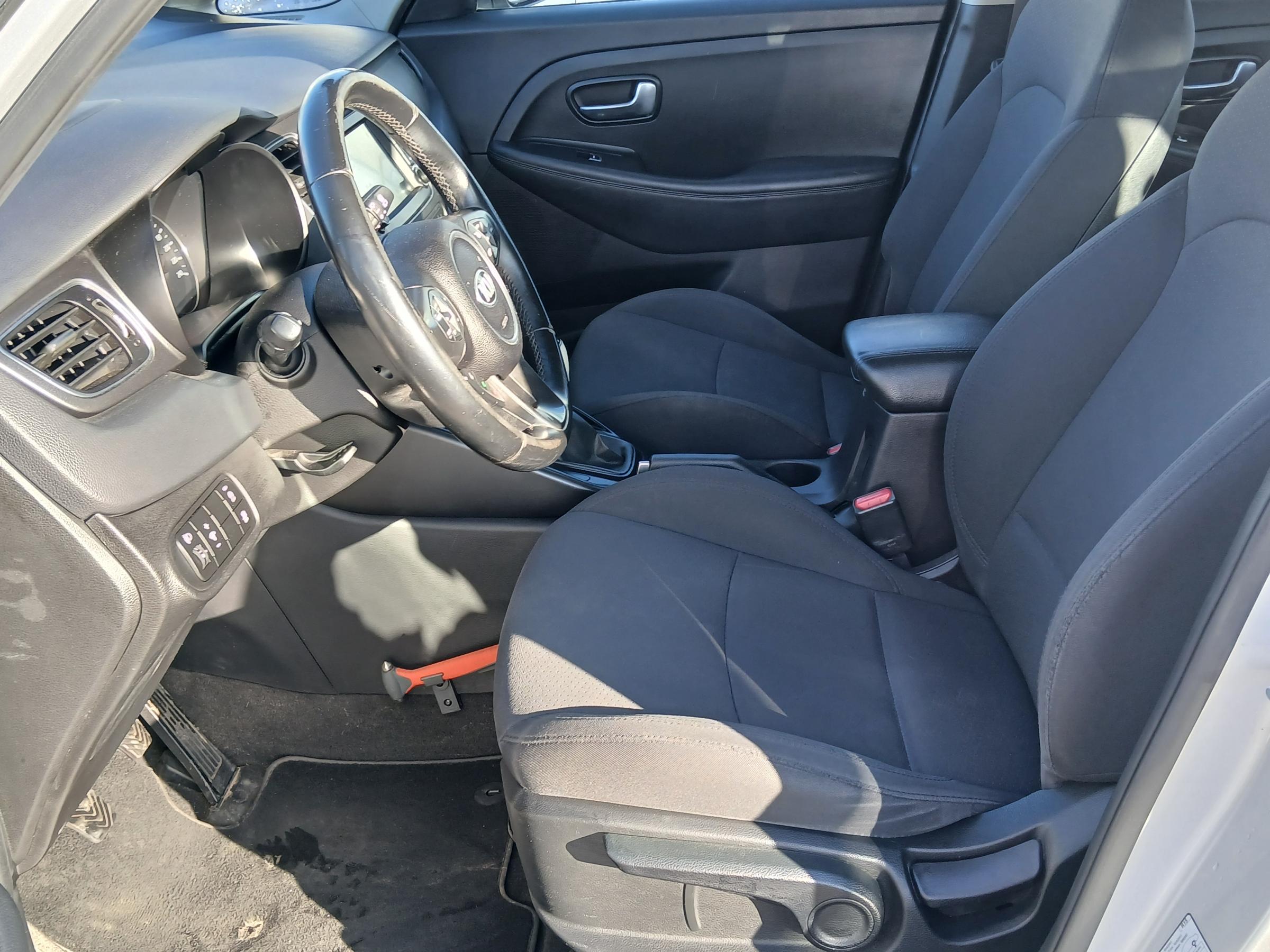 Kia Carens, 2015 - pohled č. 10