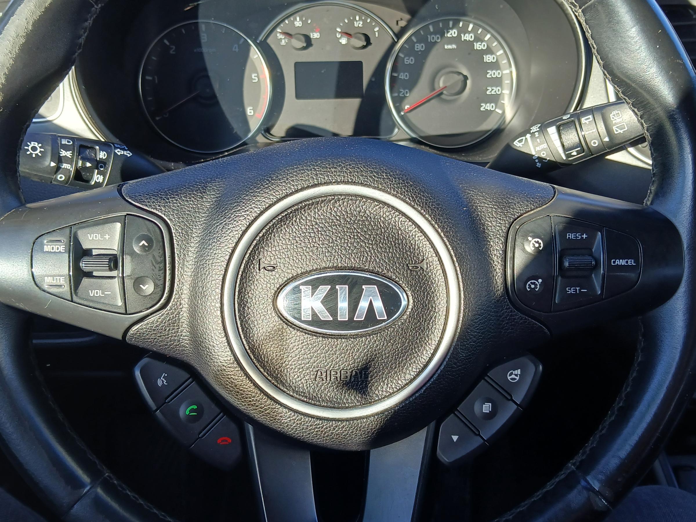 Kia Carens, 2015 - pohled č. 18