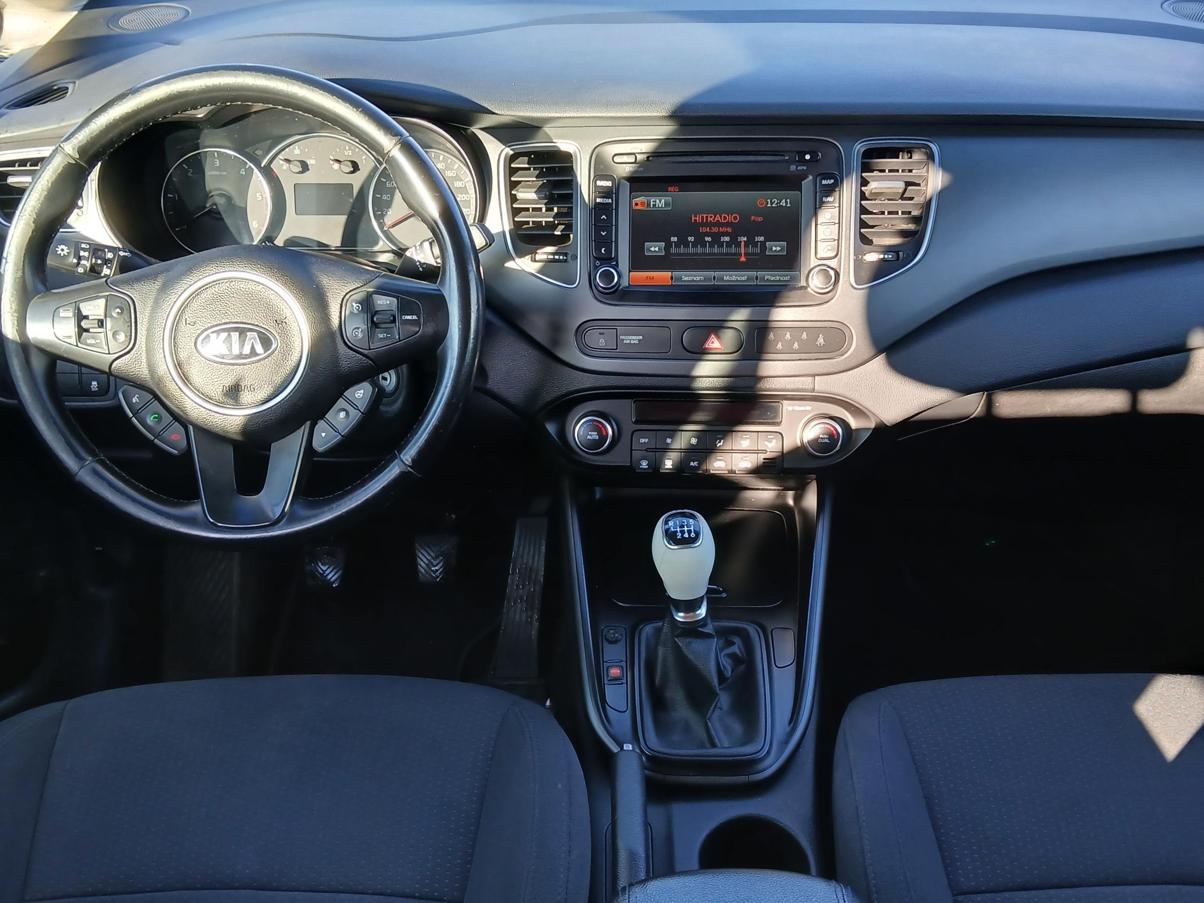 Kia Carens, 2015 - pohled č. 9