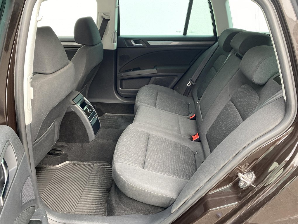 Škoda Superb II 2.0TDi Active