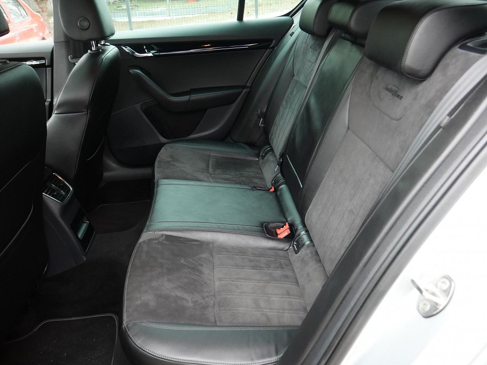 Škoda Octavia III 2.0 TSI L&K 4x4