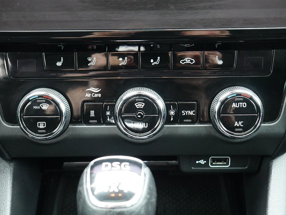 Škoda Octavia III 2.0 TSI L&K 4x4