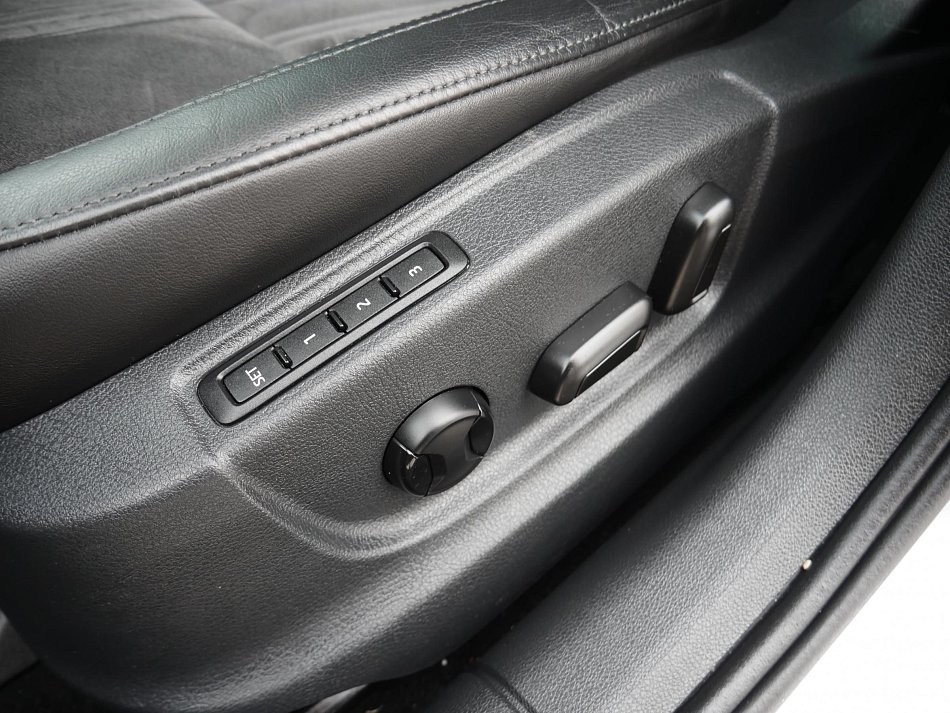 Škoda Octavia III 2.0 TSI L&K 4x4