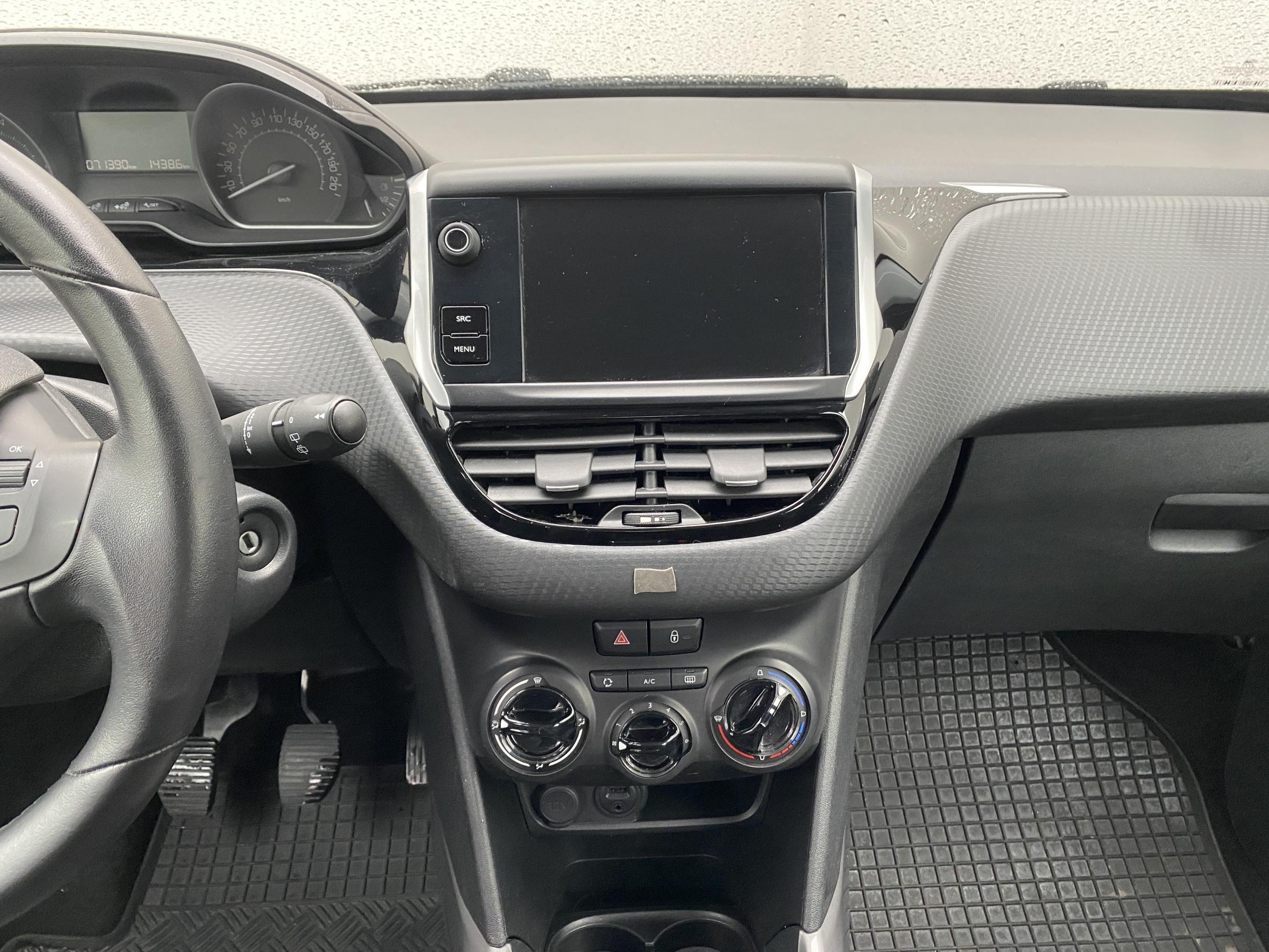 Peugeot 2008, 2018 - pohled č. 12