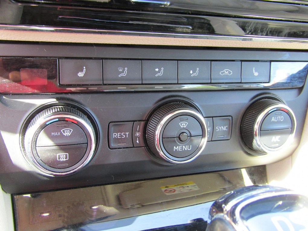 Škoda Superb III 2.0 TDi L&K 4x4