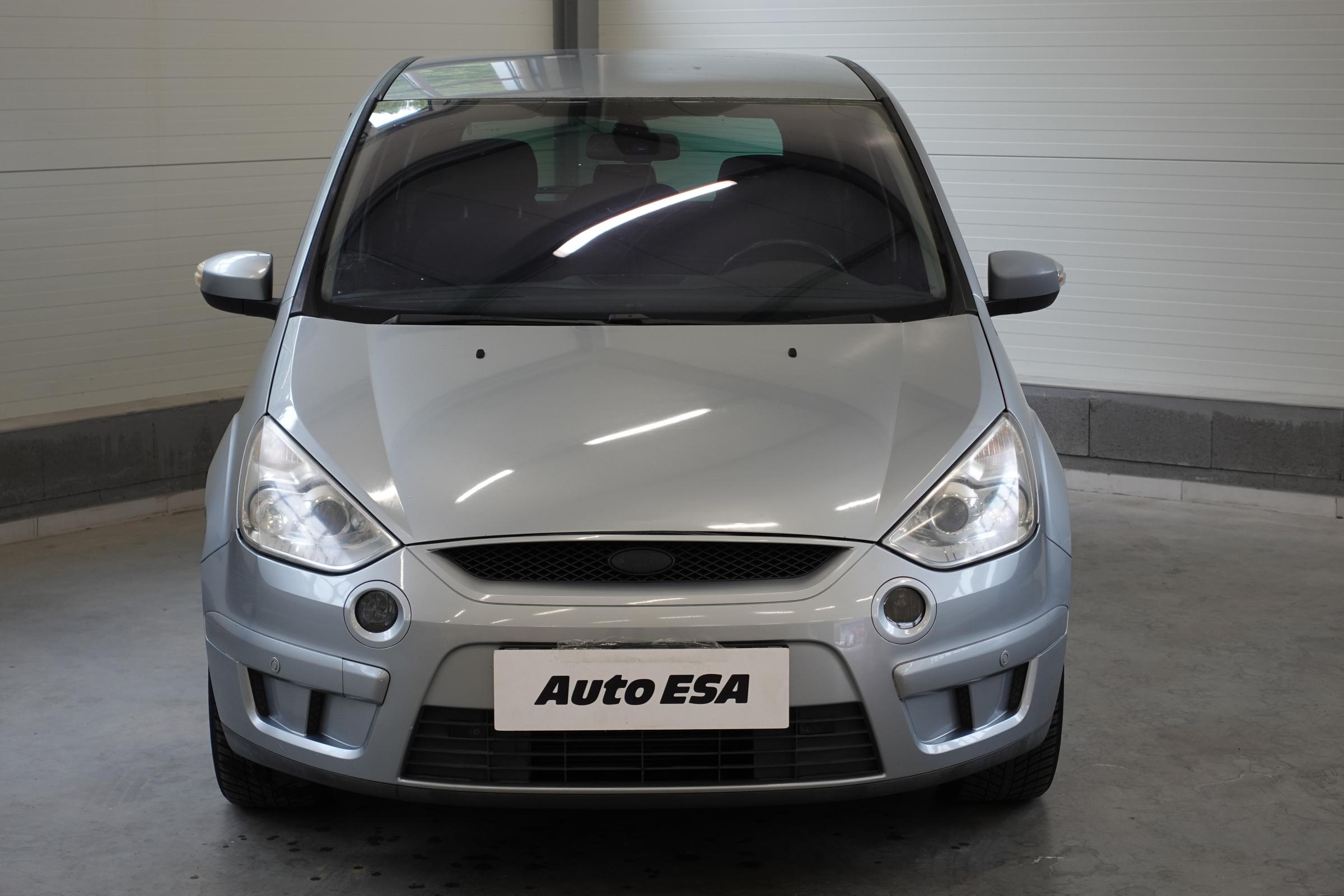 Ford S-MAX, 2006 - pohled č. 2