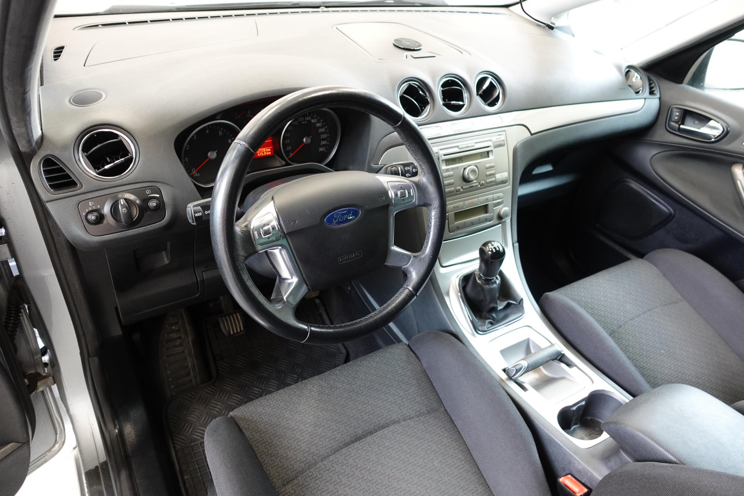 Ford S-MAX, 2006 - pohled č. 21