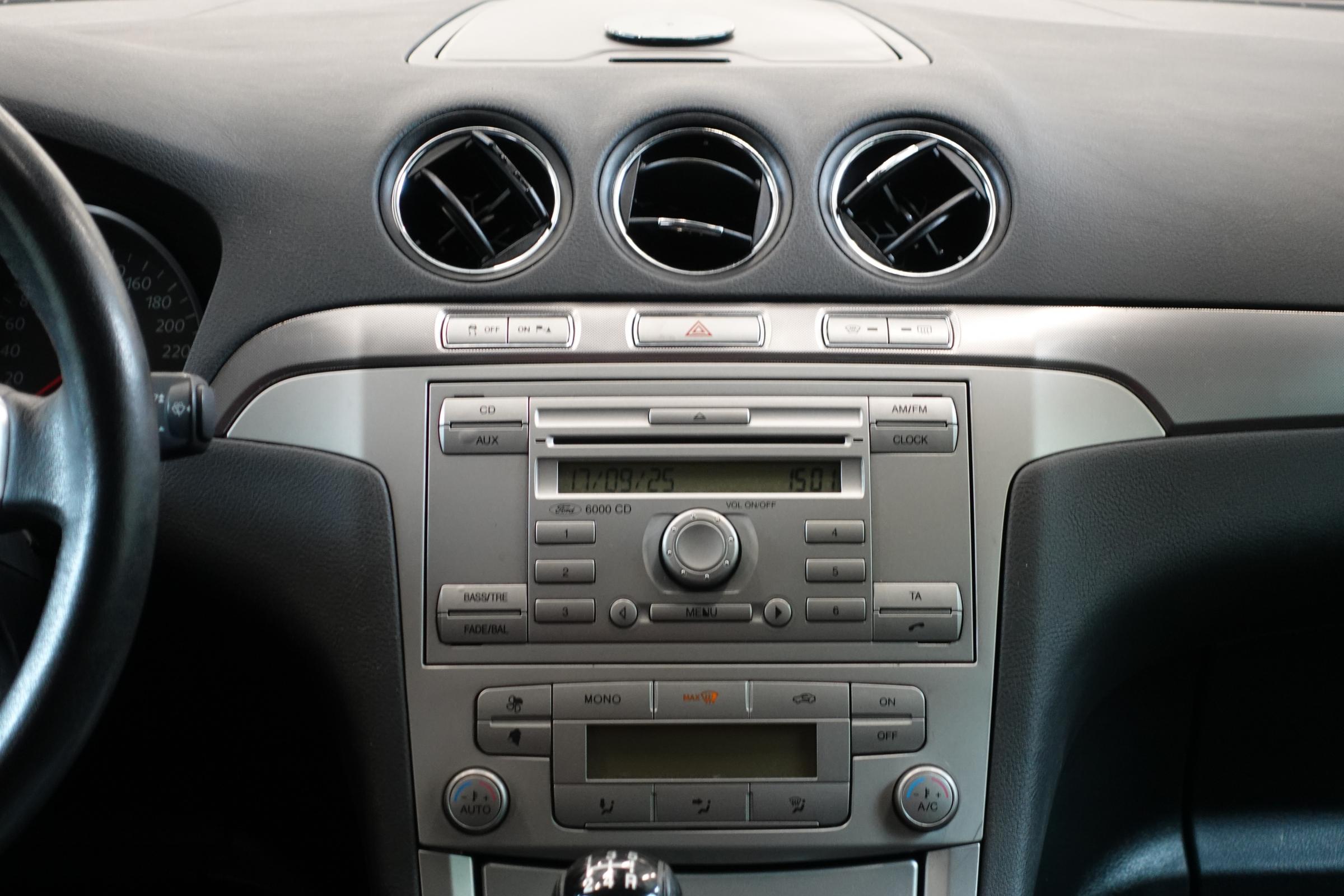 Ford S-MAX, 2006 - pohled č. 9