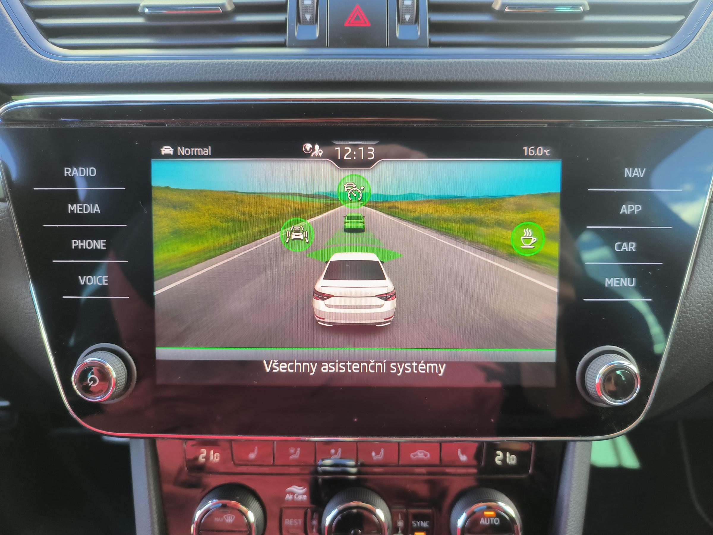 Škoda Superb III, 2023 - pohled č. 16