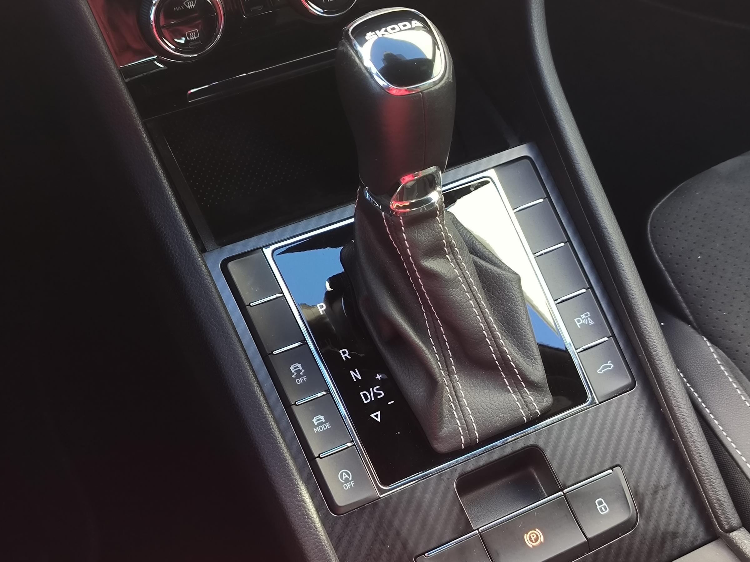 Škoda Superb III, 2023 - pohled č. 22