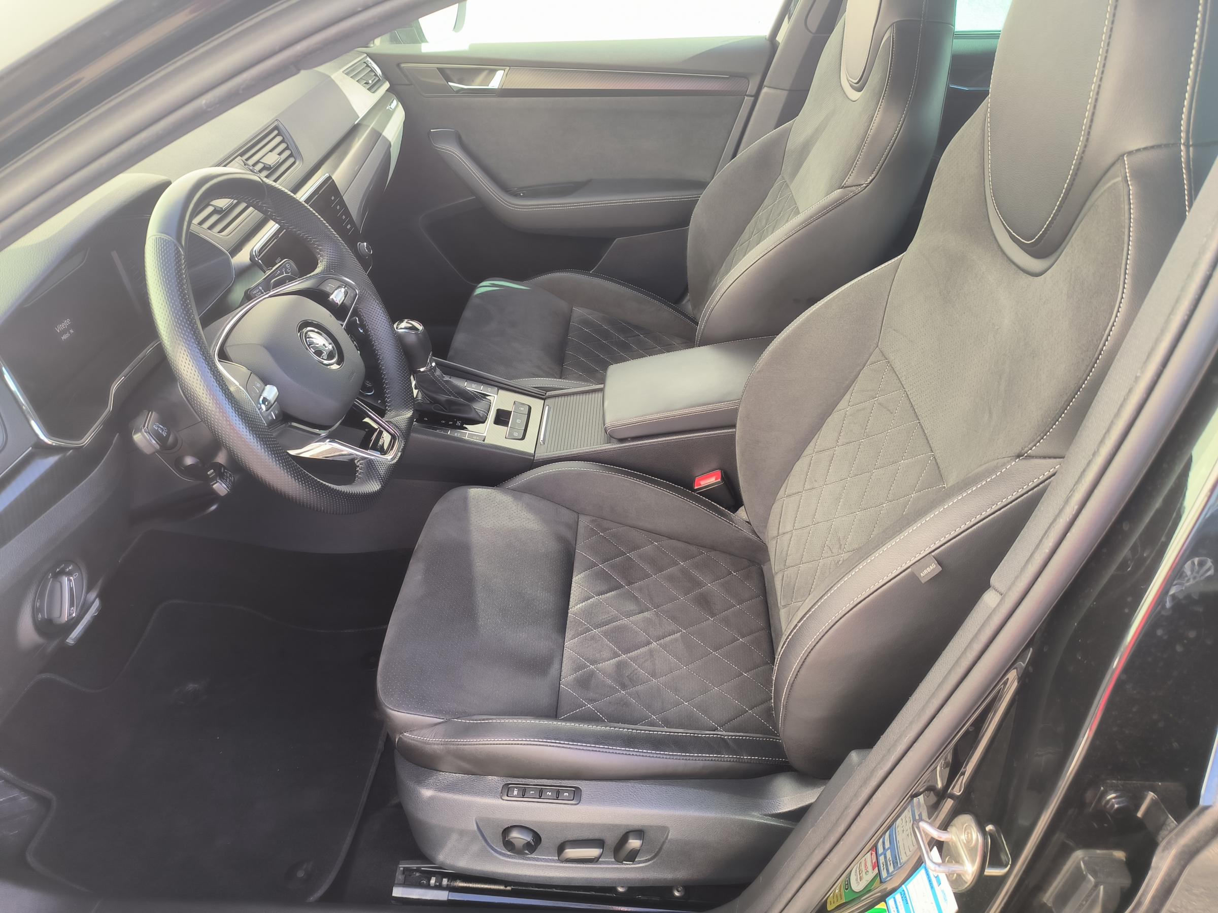 Škoda Superb III, 2023 - pohled č. 9