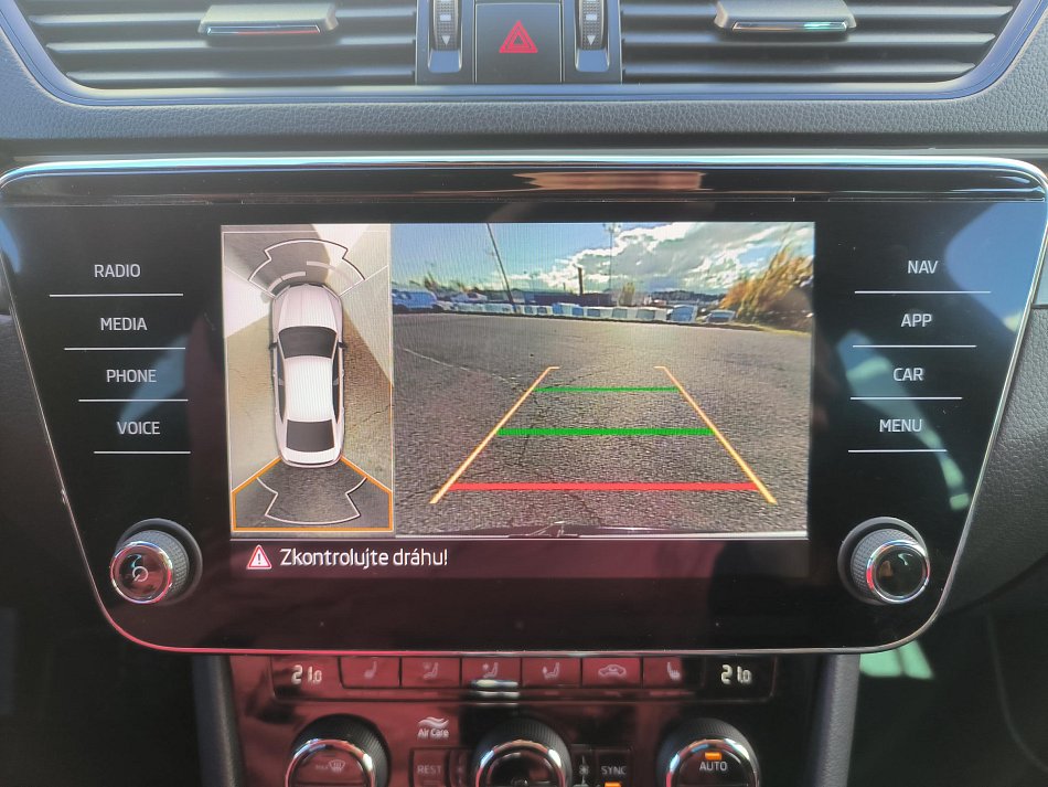 Škoda Superb III 2.0 TSI SportLine