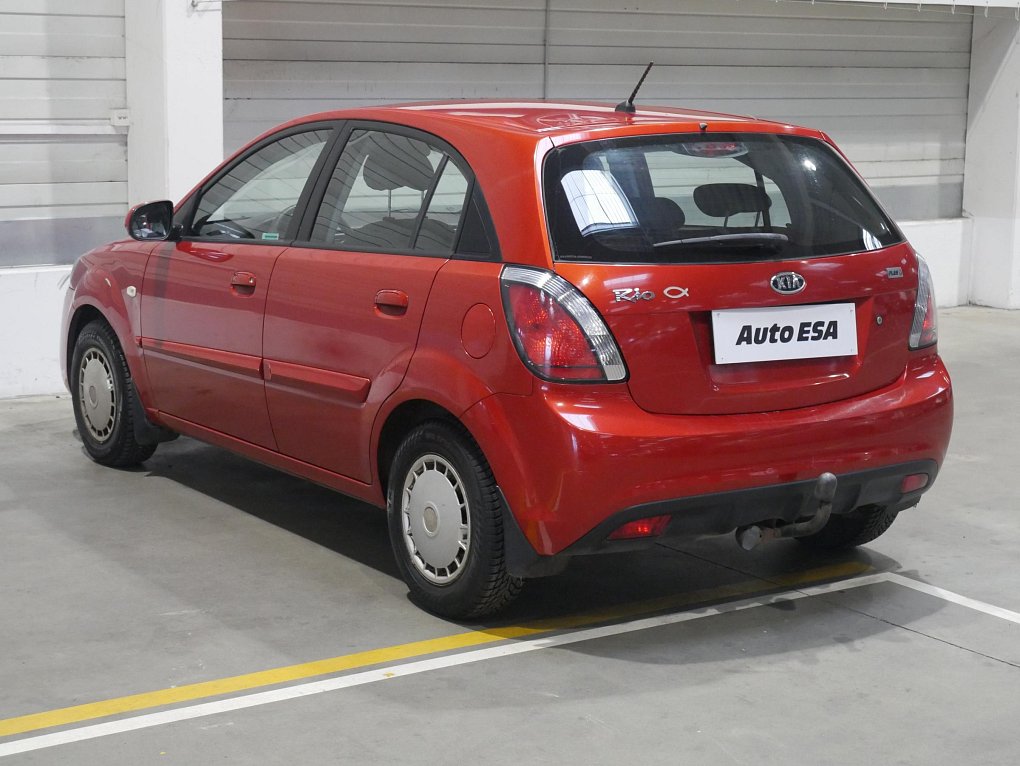 Kia Rio 1.4i 